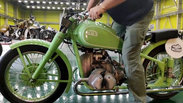 Запуск и звук двигателя М-75 (СССР, 1947 г.в.) смотреть онлайн