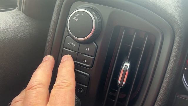 2019 Chevrolet Silverado 1500 Crew Cab Custom Trail Boss