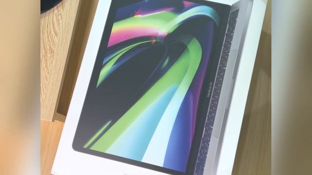 MacBook Pro M1 Unboxing! смотреть онлайн