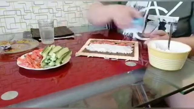 готовим роллы дома сами смотреть онлайн