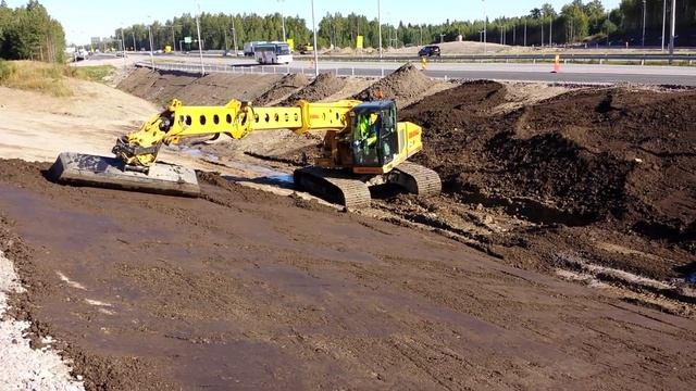 Gradall XL 4200 working at Vantaa, Finland смотреть онлайн
