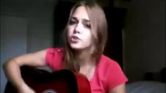 Девушка поет под гитару. смотреть онлайн