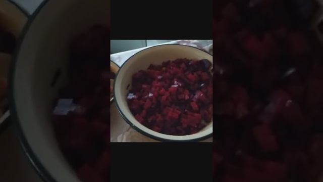 Весело готовим винегрет (или оливье?) смотреть онлайн