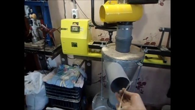 Стружкоотсос в моей Мастерской. Самодельный циклон.Homemade cyclone, aspiration workshop смотреть онлайн