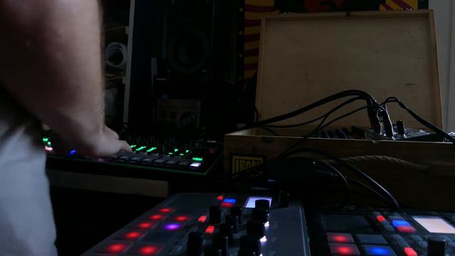 Tomich - Live track Acid mental core смотреть онлайн