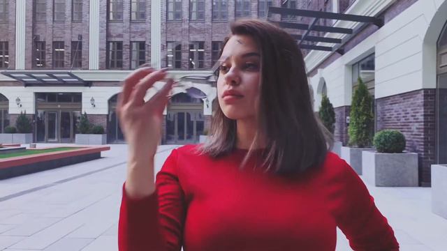 Видео для инстаграмма. Красивая девушка. Быстрые переходы. Love is... смотреть онлайн
