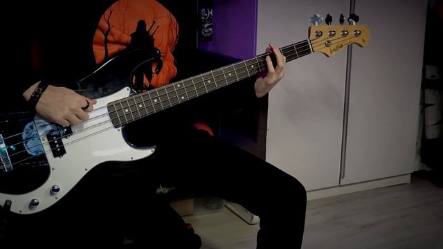 Breaking Benjamin - Crawl (bass cover) смотреть онлайн