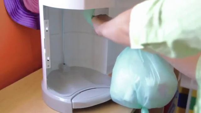 Korbell Nappy Bin Plus promo - Kiddicare смотреть онлайн