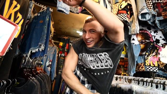 ВЛОГ ИЗ ТАЙЛАНДА 3: ТРУЩОБЫ, ЗООПАРК SAFARI WORLD, РЫНОК ЧАТУЧАК смотреть онлайн