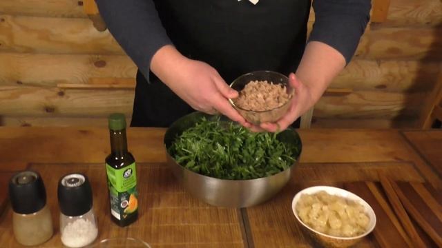 Салат из руколы с тунцом и помело смотреть онлайн