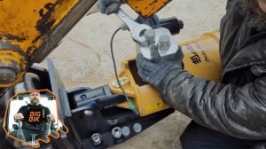 Инструкция: Установка блока реверса на гидровращатель Delta RD8. Экскаватор-погрузчик  JCB