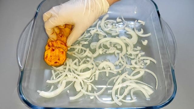 Потрясающий Обед в духовке Для Всей семьи. Все смешали и готово! смотреть онлайн