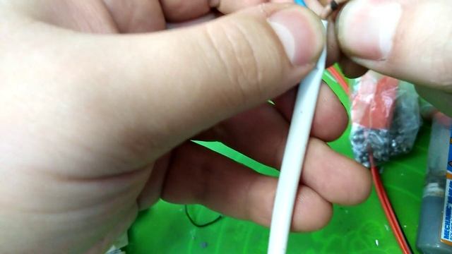 Как снять изоляцию с проводов? смотреть онлайн