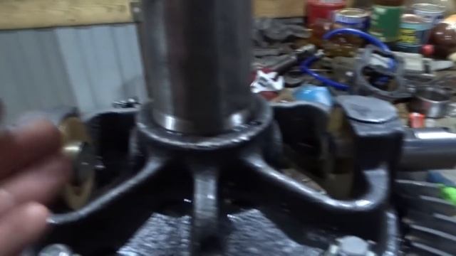 ЮМЗ 6 (1978 г.в.)\/ремонт и регулировка дифференциала\/repair and adjustment of the differential смотреть онлайн