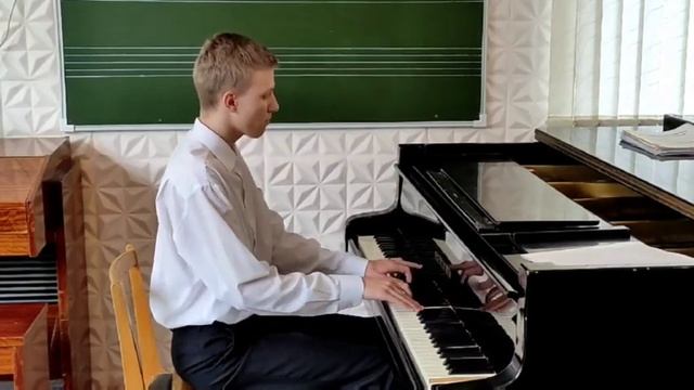 Глотов Павел, 15 лет, 7 класс " общее фортепиано", Хоровая школа " Молодость" смотреть онлайн