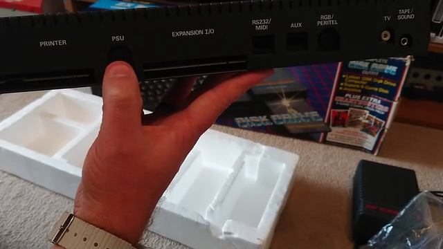 ZX Spectrum 128k +3 unboxing, setup and test смотреть онлайн