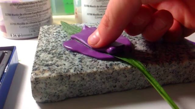 Leaf Veiner Tutorial! Also How To Use Your New Veiner For Some Cabbage Leaves!