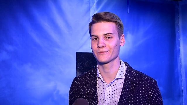 Чеховский клуб на сцене Новошахтинского театра смотреть онлайн