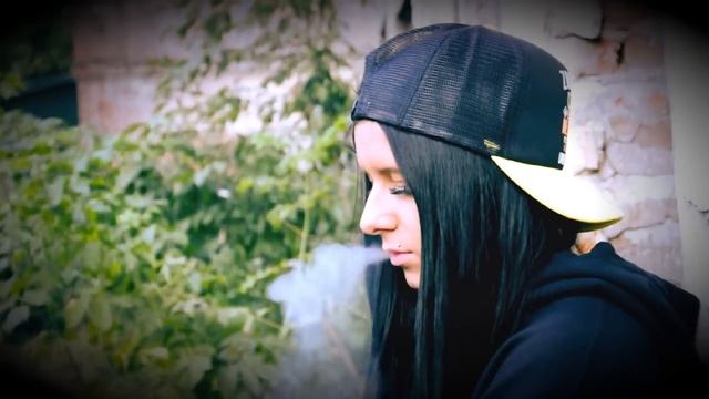 Nikon D5000 Test Video HD 720 смотреть онлайн