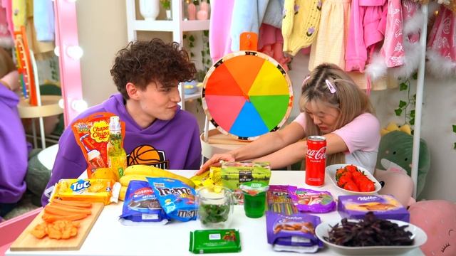 (ENG SUB) RAINBOW ASMR MUKBANG | COLOR FOOD CHALLENGE | Kika Kim VS Danilis Boom смотреть онлайн