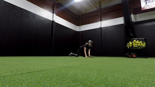 Anna Williamson catching Katie Sutherland-Finch (Pac-12 Pitcher) смотреть онлайн