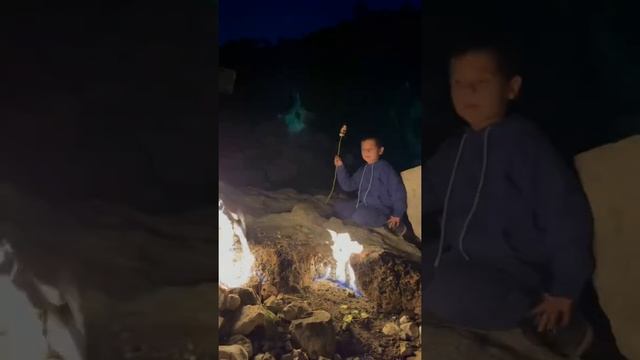 Природный огонь из горы в Турции #shorts смотреть онлайн