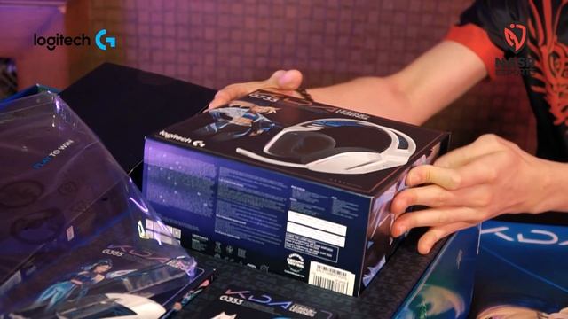 Bono ile Logitech K/DA Kutu Açılımı - G840 K/DA, G PRO K/DA, G733 K/DA, G305 K/DA, G333 K/DA смотреть онлайн