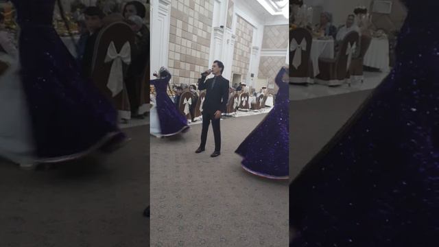 Истаравшан Тарабхонаи Садбарг смотреть онлайн