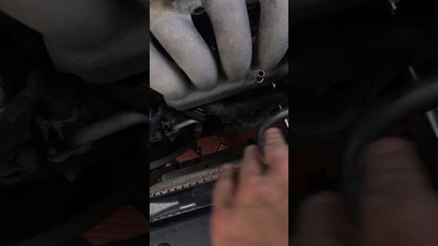 Как открутить нижний болт впускного коллектора - Accord 7 смотреть онлайн