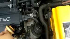 Новая крышка маслозаливной горловины OPEL ASTRA CLASSIC 1.4