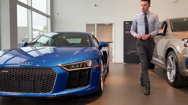 2017 Audi R8 V10 Walkaround смотреть онлайн