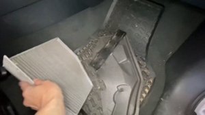 Audi Q3 (8U) cabin air dust filter replacement