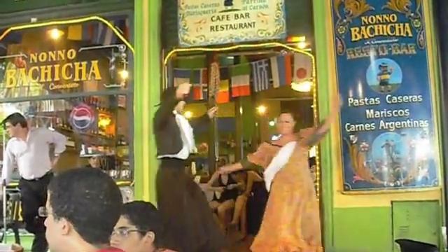 Gaucho dance in La Boca, Buenos Aires смотреть онлайн