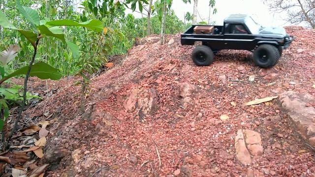 VRX MC-31 in trail with upgrade body lexan Toyota LC-70 смотреть онлайн