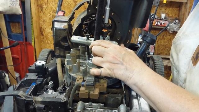 Recoil Kickback on Craftsman Mower - Sheared Flywheel Key Briggs & Stratton смотреть онлайн