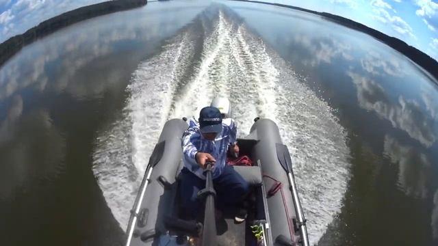 Крупный силикон. Рыбалка в летний зной! смотреть онлайн