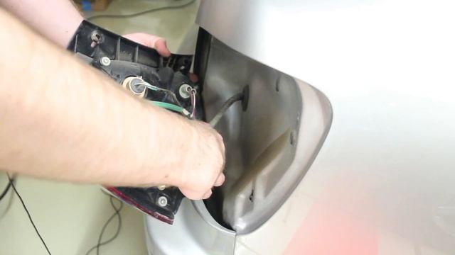 1998-2005 Lexus GS Rear Turn Signal Replacement (LASFIT LED) смотреть онлайн