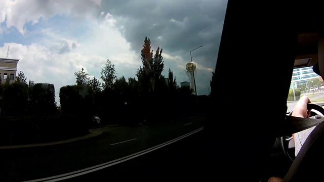 Полу пустые улицы Астаны ( тревел видео) смотреть онлайн