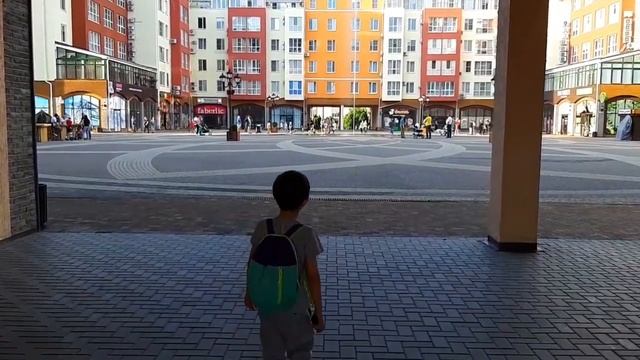 Влог/ПУСТОЙ АШАН/ИГРАЕМ В ТЕНИС/ВКЛЮЧИЛИ ФАНТАНЫ смотреть онлайн