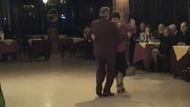 milonga brava-Martha y Manolo "El Gallego"-Buenos Aires-confideria ideal-augosto 2009.wmv смотреть онлайн