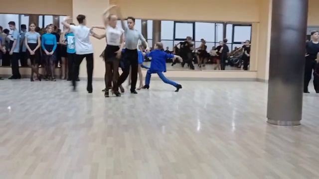 Румба на тренировке бальные танцы смотреть онлайн