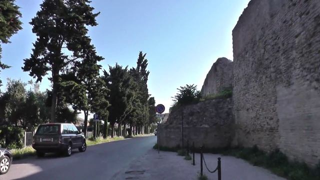 ИТАЛИЯ: Городская стена в Фано... Italy Fano