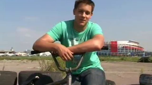 Обучение трюкам на Bmx - How to Bunny Hop Bar Spin.flv смотреть онлайн