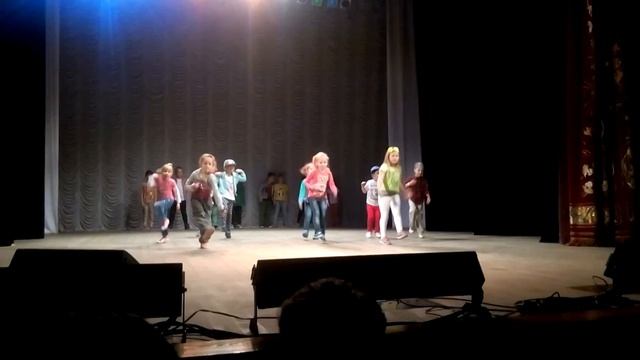 дети танцуют хип хоп ДК Авто ЗАЗ смотреть онлайн