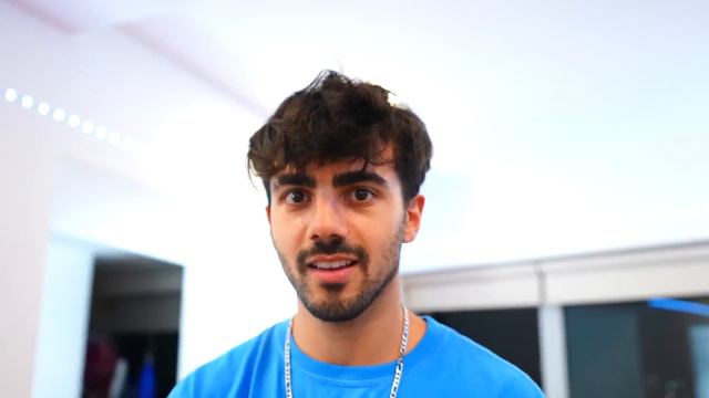 PASAMOS UNA NOCHE EN MI PARQUE DE DIVERSIONES! смотреть онлайн