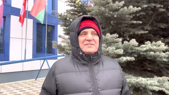 Сайгидпаша Умаханов поздравления с наступающим Новым годом. смотреть онлайн