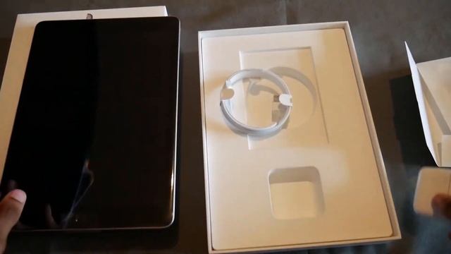 NEW 2017 iPad (5th generation) - Unboxing смотреть онлайн