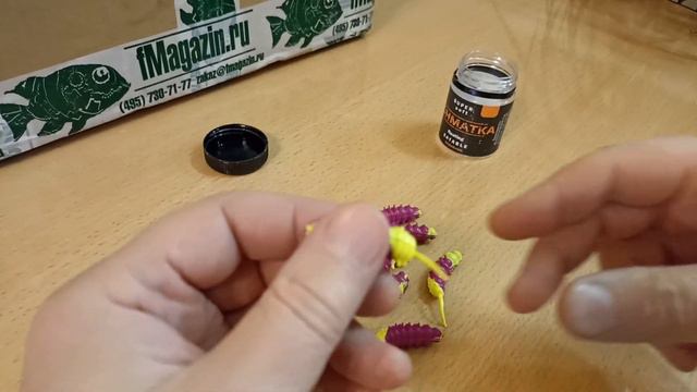 Распаковка посылки с силиконовой приманкой Trixbait TroutMania Lohmatka по заказу Fmagazin смотреть онлайн