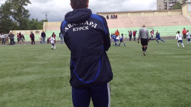 Авангард Курск - Сигнал Челябинск (2 тайм) смотреть онлайн