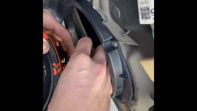 Замена штатных динамиков в Mazda 6 GG на DL Audio Gryphon Pro 165 (MidBass) смотреть онлайн